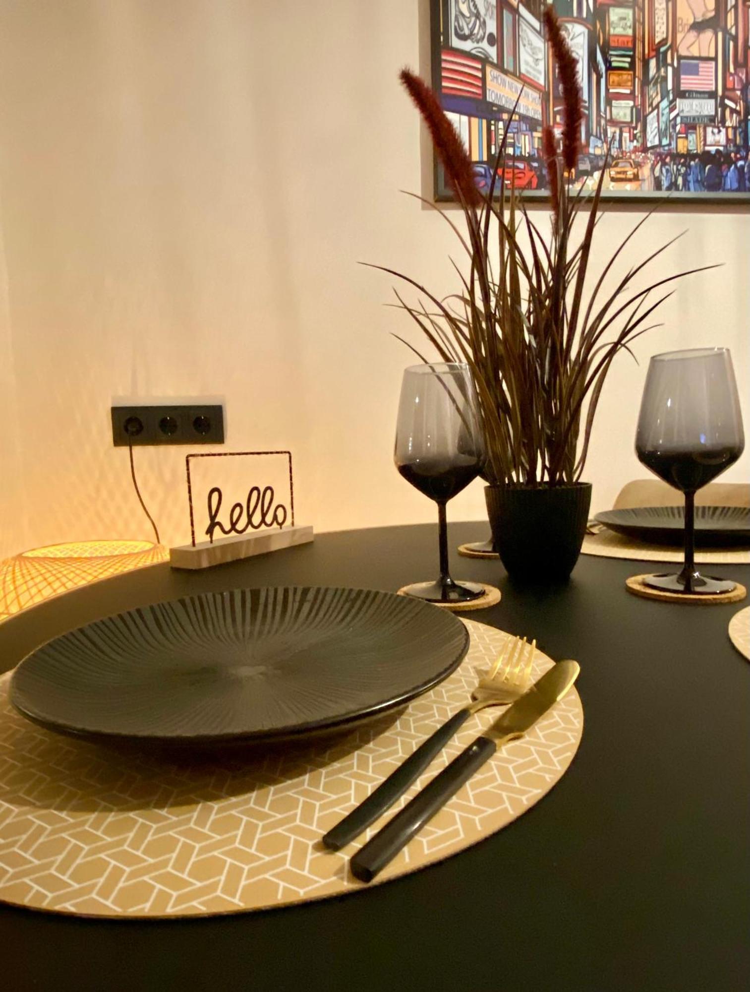 Bamo Studio - City Living Arkaden Apartment Klagenfurt am Woerthersee Bagian luar foto